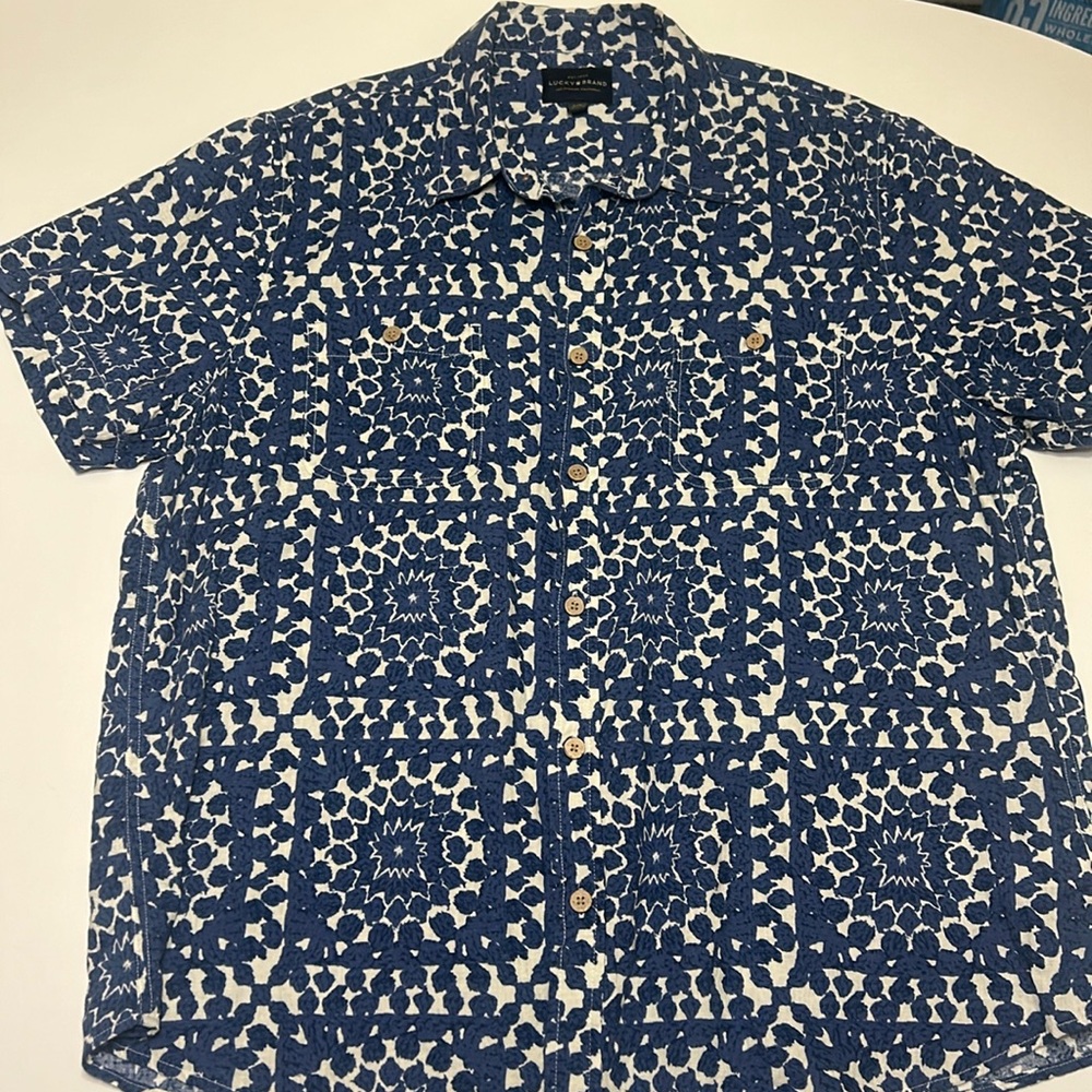 Lucky Brand men’s short sleeve linen button down top blue and white floral Large
